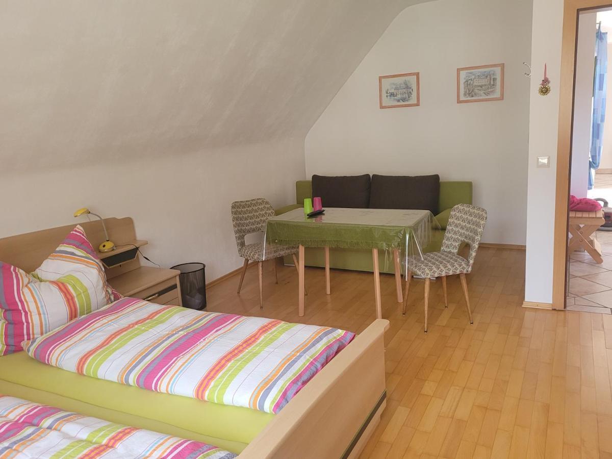 Appartement Poelzl Oeblarn Region Schladming Dachstein Oblarn Eksteriør billede