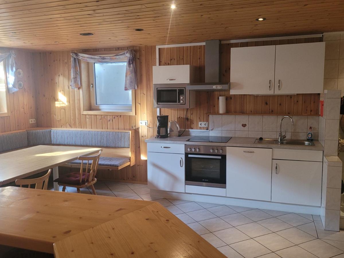Appartement Poelzl Oeblarn Region Schladming Dachstein Oblarn Eksteriør billede