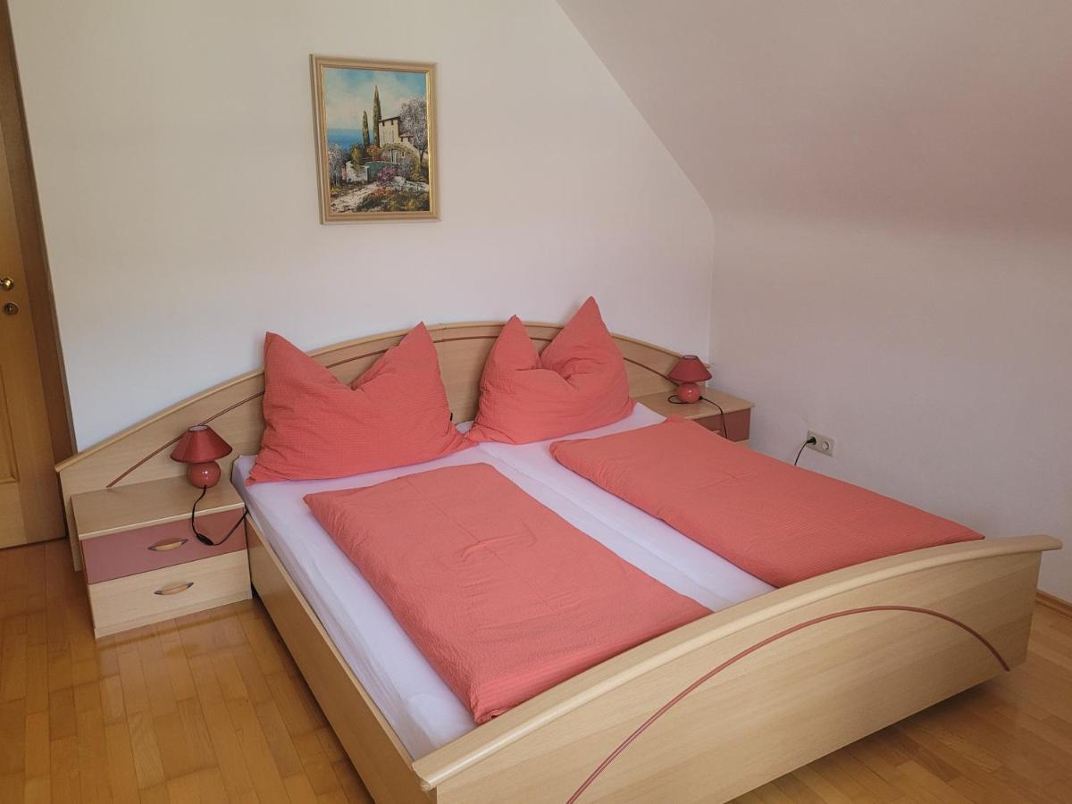 Appartement Poelzl Oeblarn Region Schladming Dachstein Oblarn Eksteriør billede